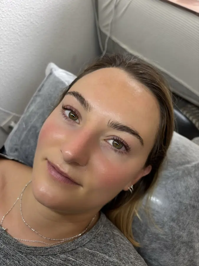 Rehaussement de cils, résultat naturel